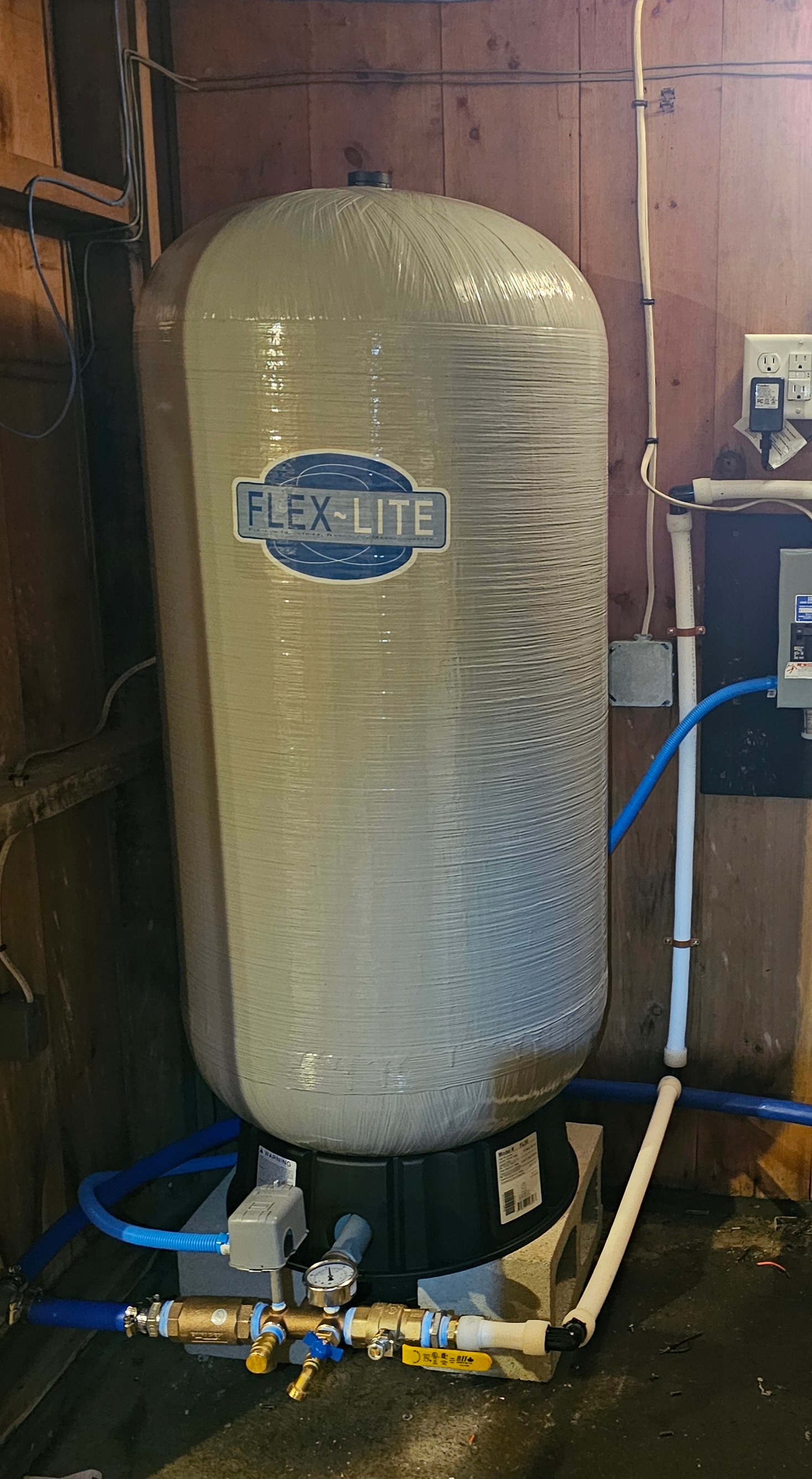 Flex-Lite pressure tank